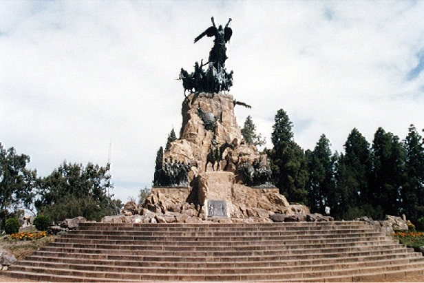 Le cerro de la Gloria en l'honneur du Gnral San Martin