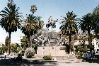 la plaza 9 de Julio  Salta