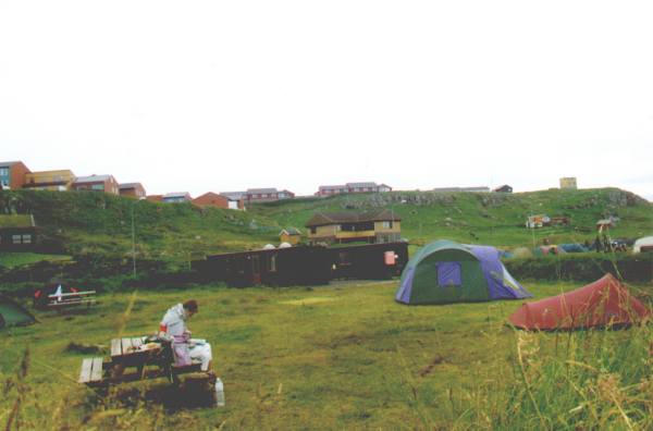 ... au camping de Torshavn, sous 10C, tout va bien !....