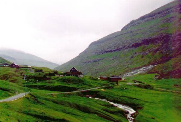 Un des nombreux villages des Fros