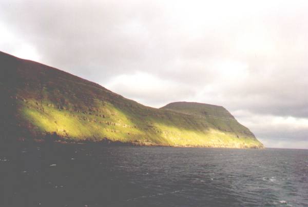 Croisire  travers les iles Fros, en route pour l'Islande