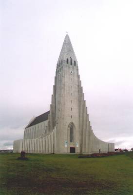 La "fuse", grande cathdrale de la ville qui date des annes 40