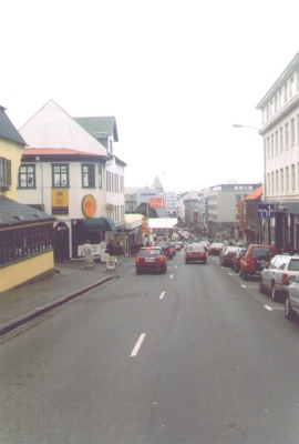 La rue principale de Reykjavik, plutt calme